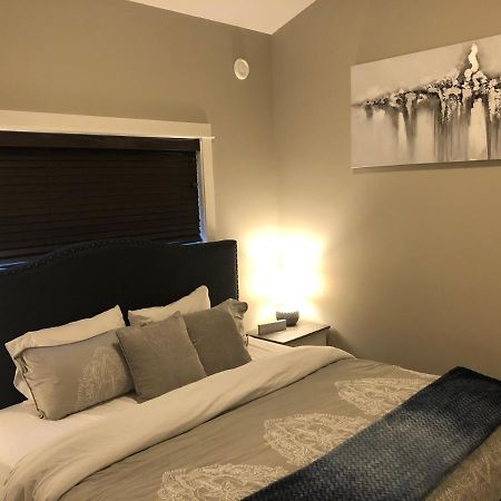 Sandy Feet Retreat Port Renfrew- Oceanfront 2Br Modern Cottage Екстер'єр фото